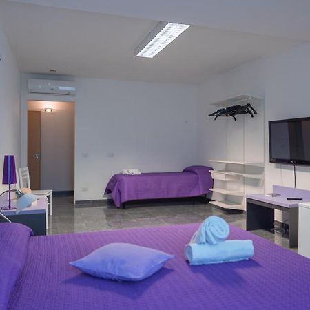 Delta Rooms ออลเบีย ภายนอก รูปภาพ