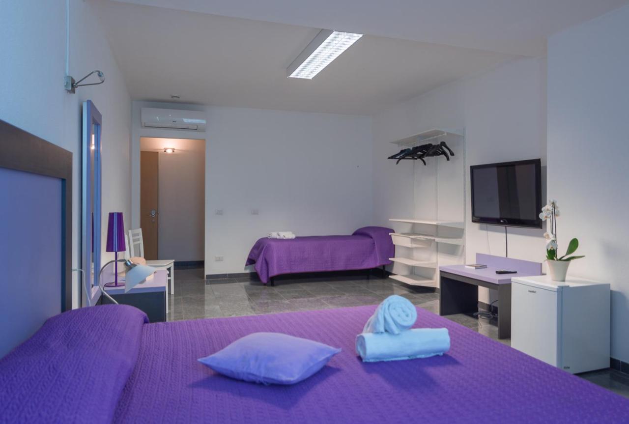 Delta Rooms ออลเบีย ภายนอก รูปภาพ