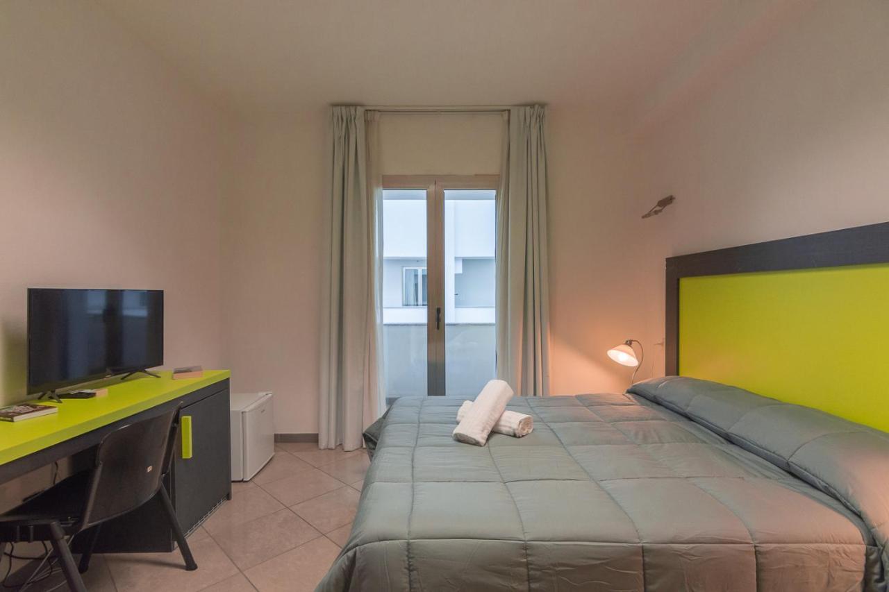Delta Rooms ออลเบีย ภายนอก รูปภาพ
