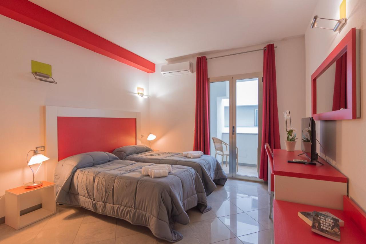 Delta Rooms ออลเบีย ภายนอก รูปภาพ