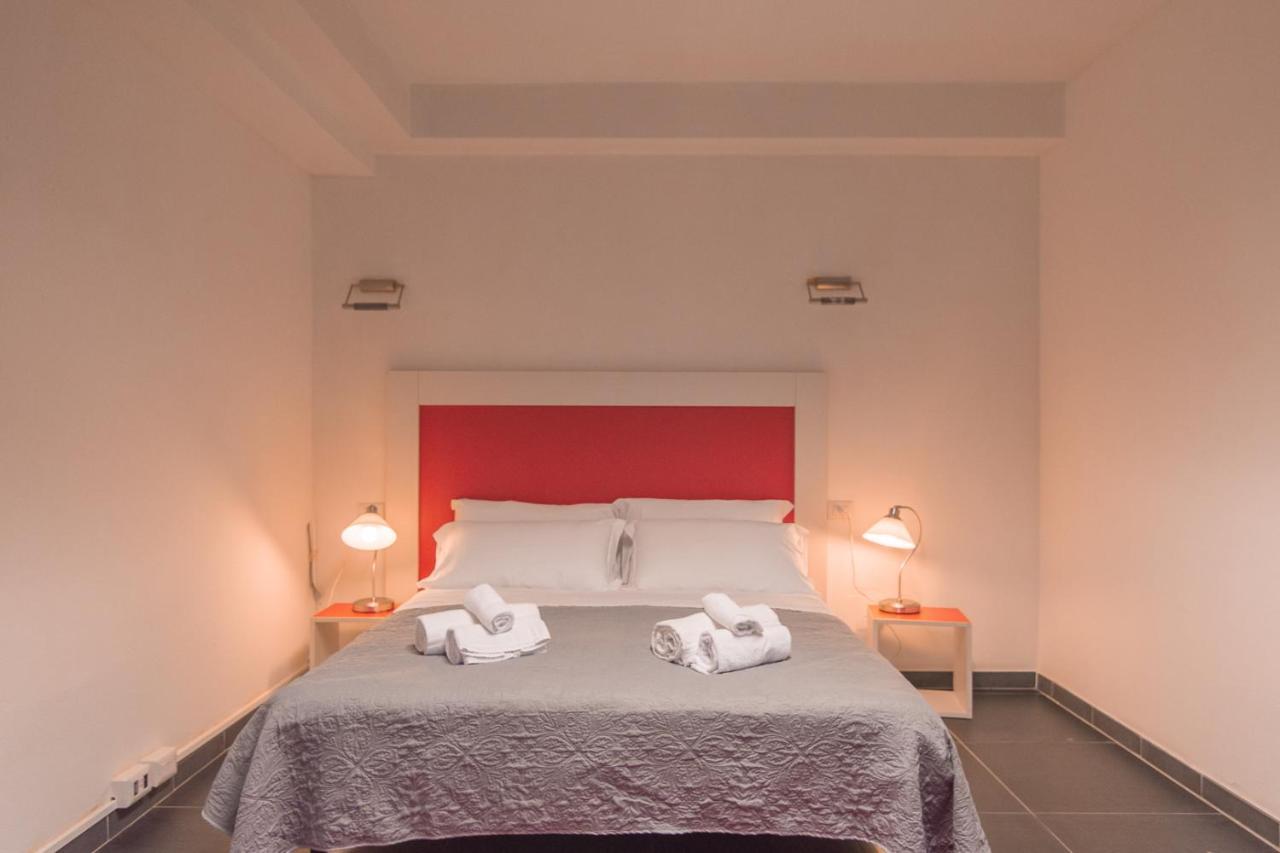 Delta Rooms ออลเบีย ภายนอก รูปภาพ