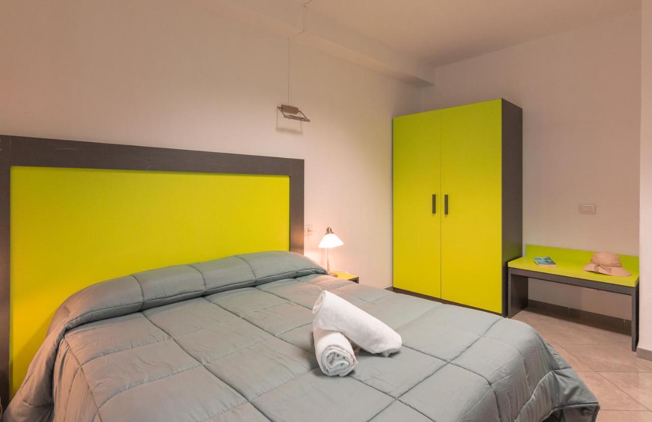 Delta Rooms ออลเบีย ภายนอก รูปภาพ