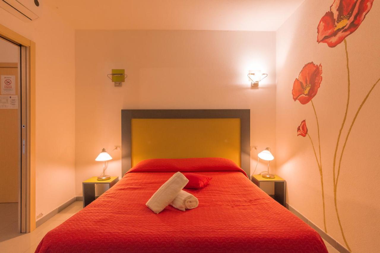 Delta Rooms ออลเบีย ภายนอก รูปภาพ